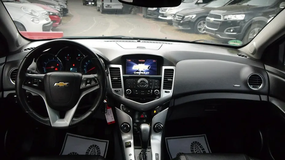 CHEVROLET Cruze -