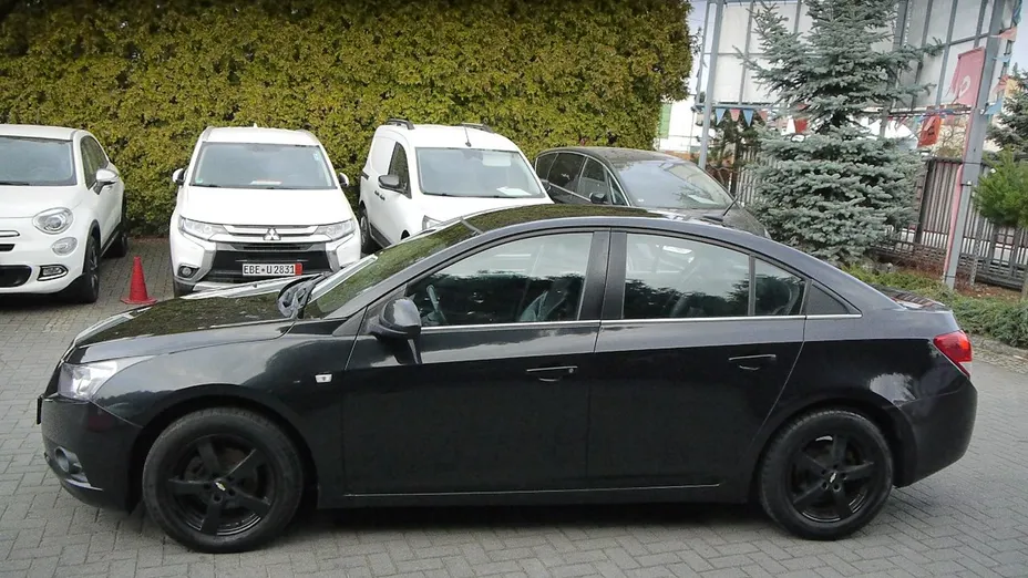 CHEVROLET Cruze -