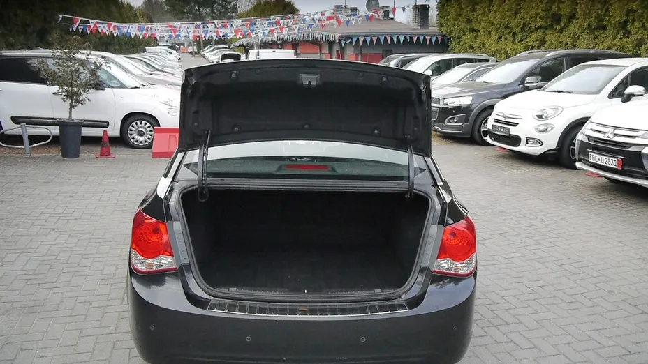 CHEVROLET Cruze -