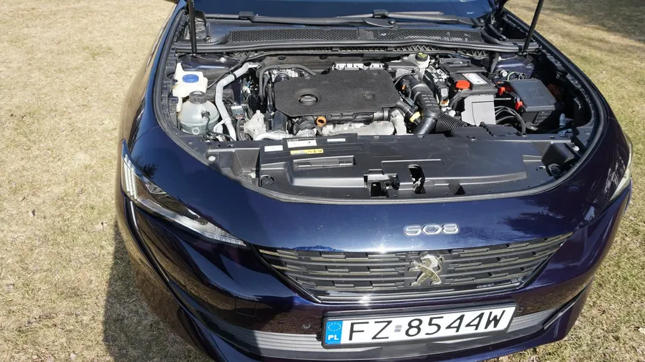PEUGEOT 508 -