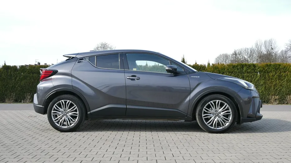 TOYOTA C-HR -