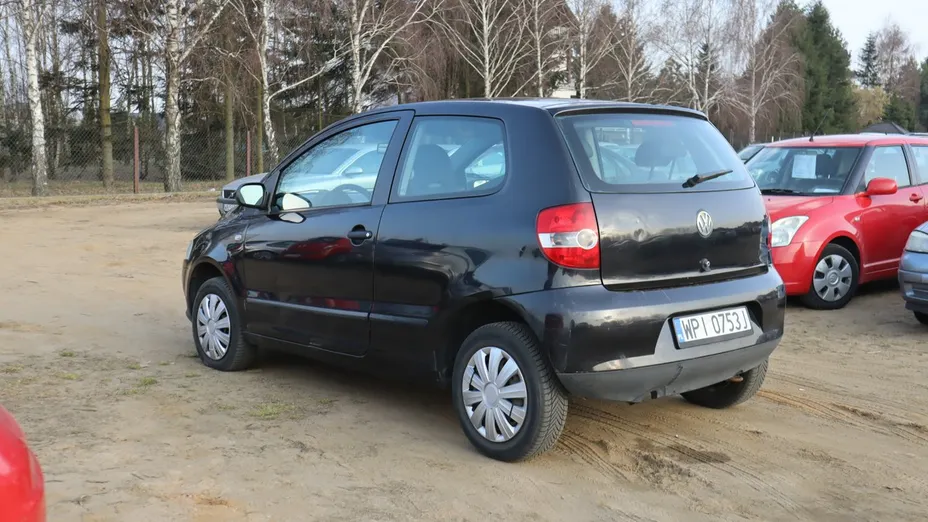 VOLKSWAGEN Fox -