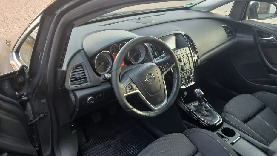 OPEL Astra -