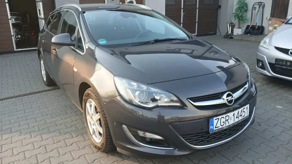 OPEL Astra -