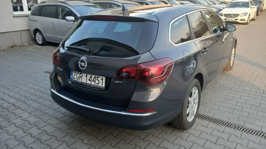 OPEL Astra -