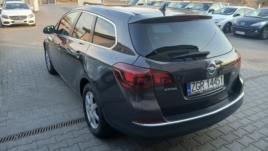 OPEL Astra -