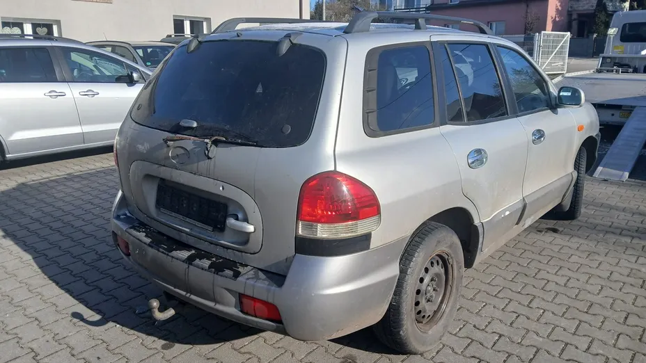 HYUNDAI Santa Fe -