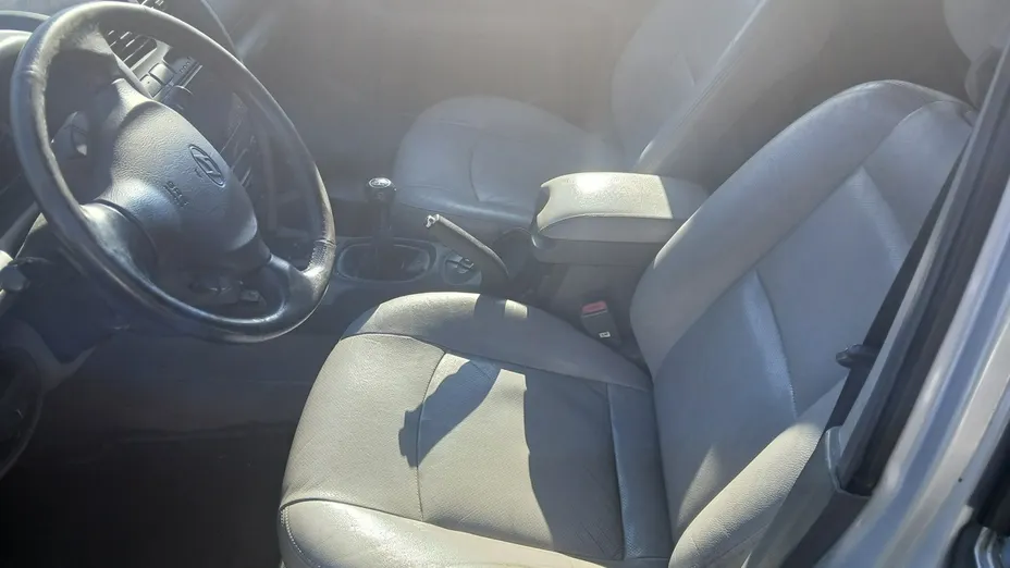 HYUNDAI Santa Fe -