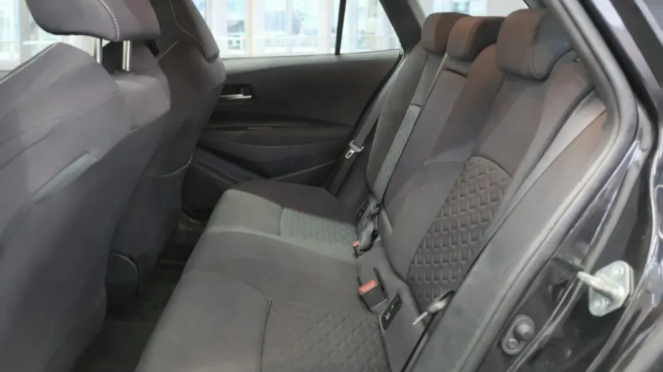 TOYOTA Corolla -