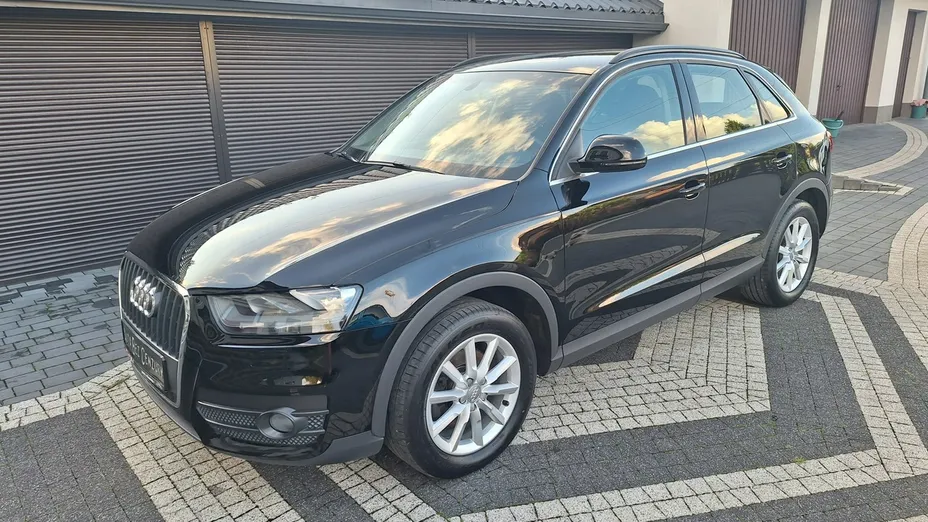 AUDI Q3 -