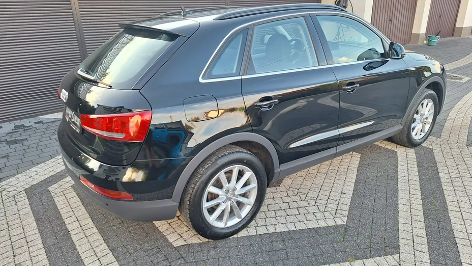 AUDI Q3 -