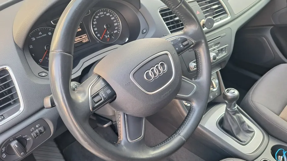 AUDI Q3 -