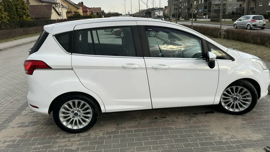 FORD B-MAX -