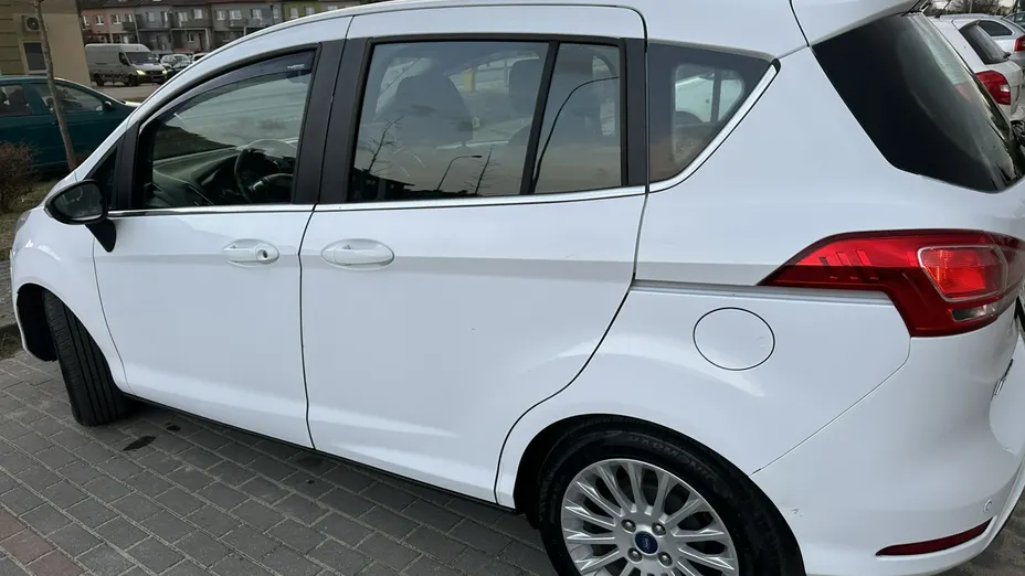 FORD B-MAX -