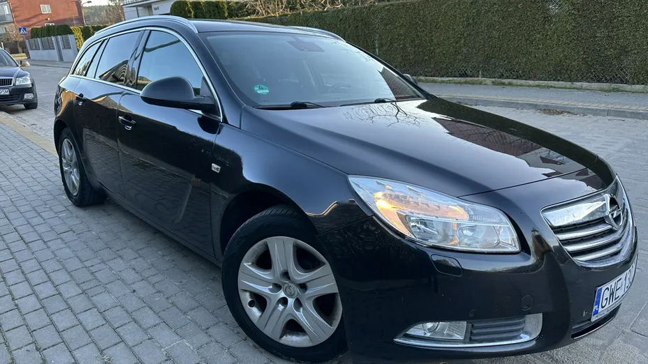 OPEL Insignia -