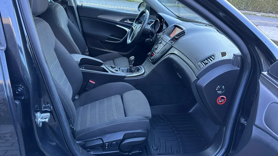 OPEL Insignia -