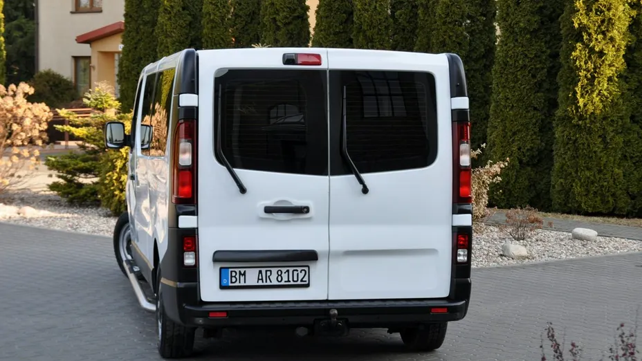 RENAULT Trafic -