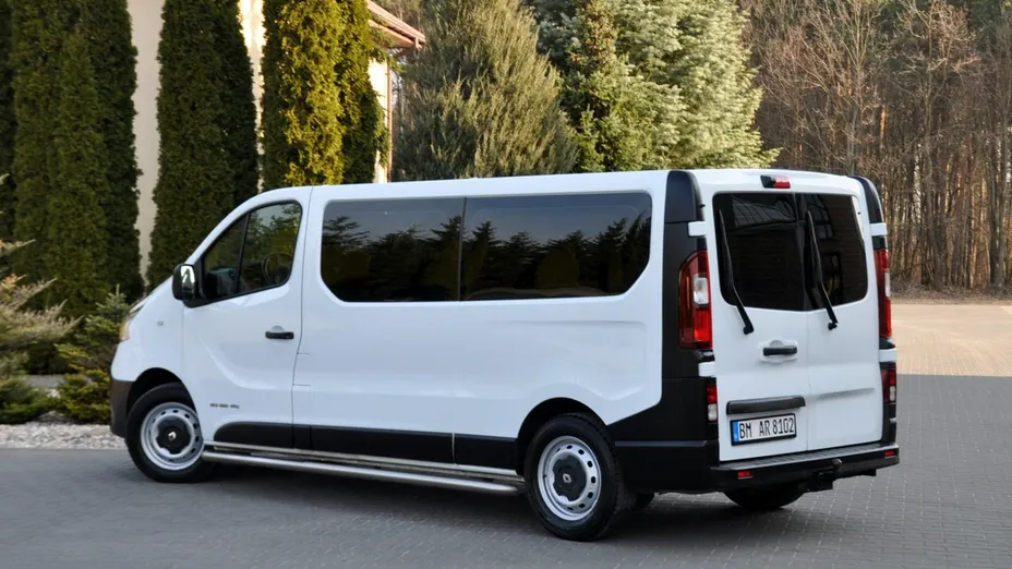 RENAULT Trafic -
