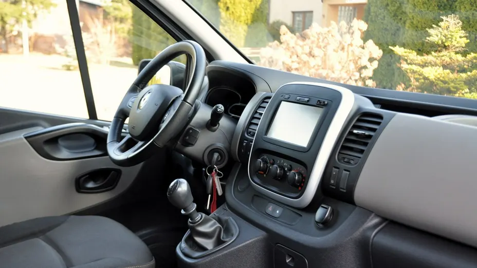 RENAULT Trafic -