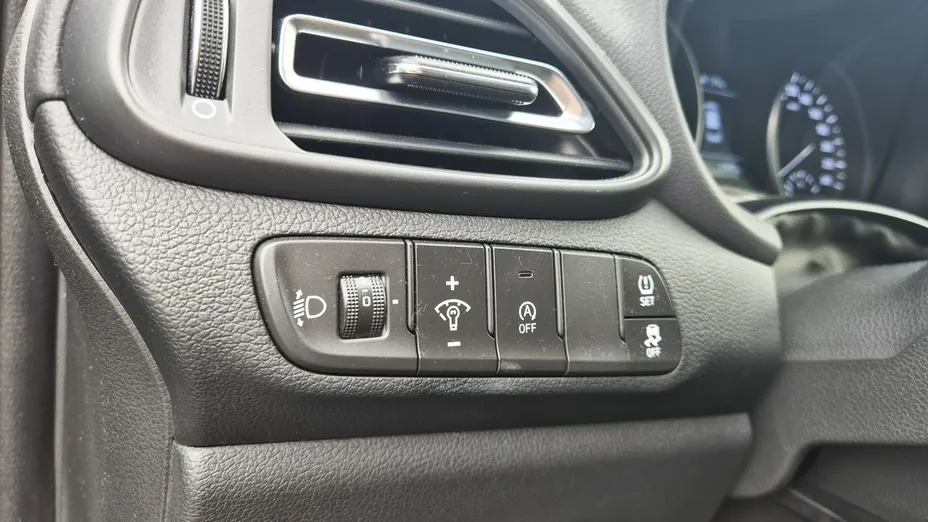 HYUNDAI i30 -