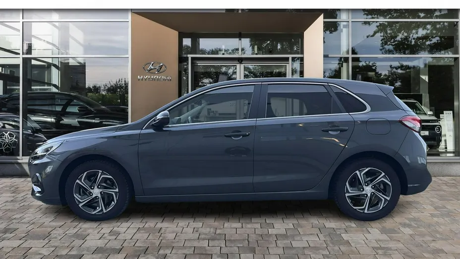 HYUNDAI i30 -