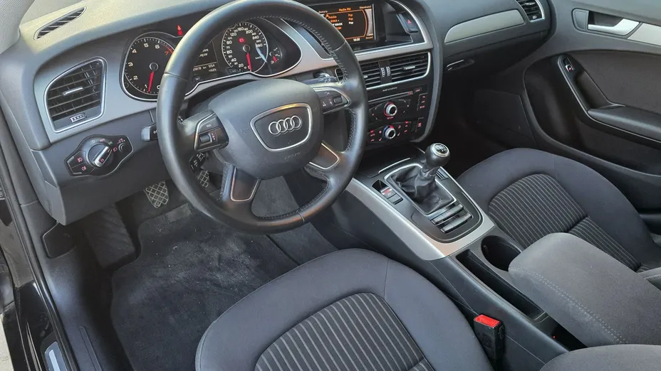 AUDI A4 -