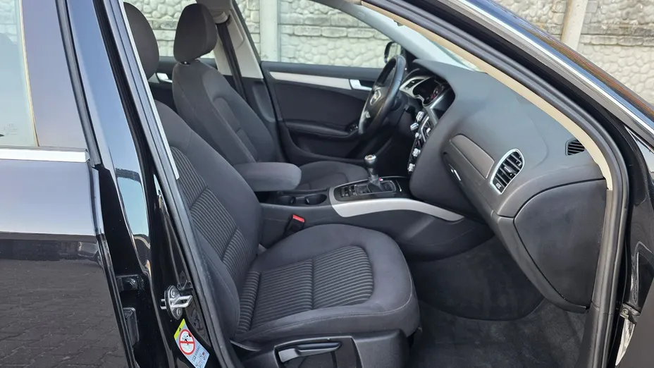 AUDI A4 -