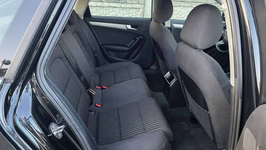 AUDI A4 -