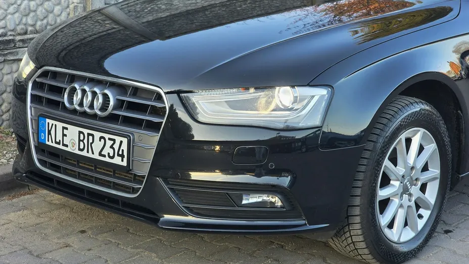 AUDI A4 -