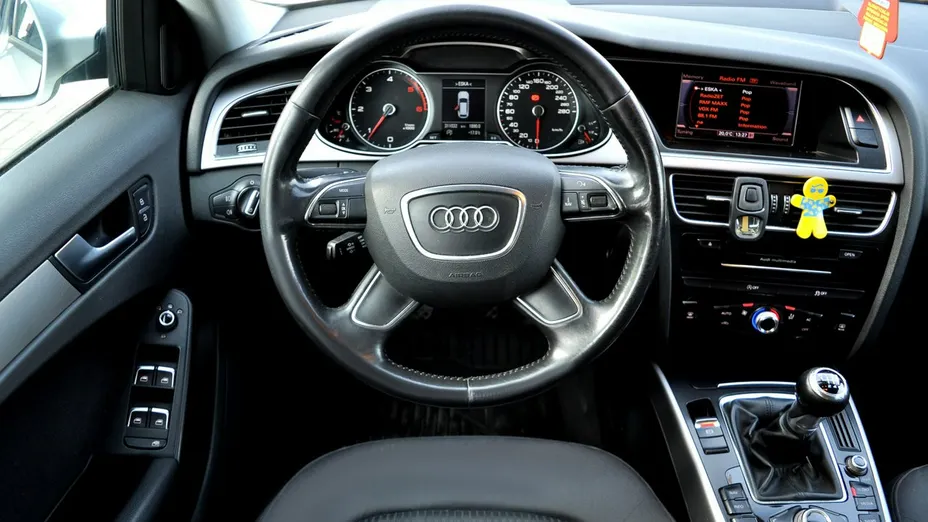 AUDI A4 -