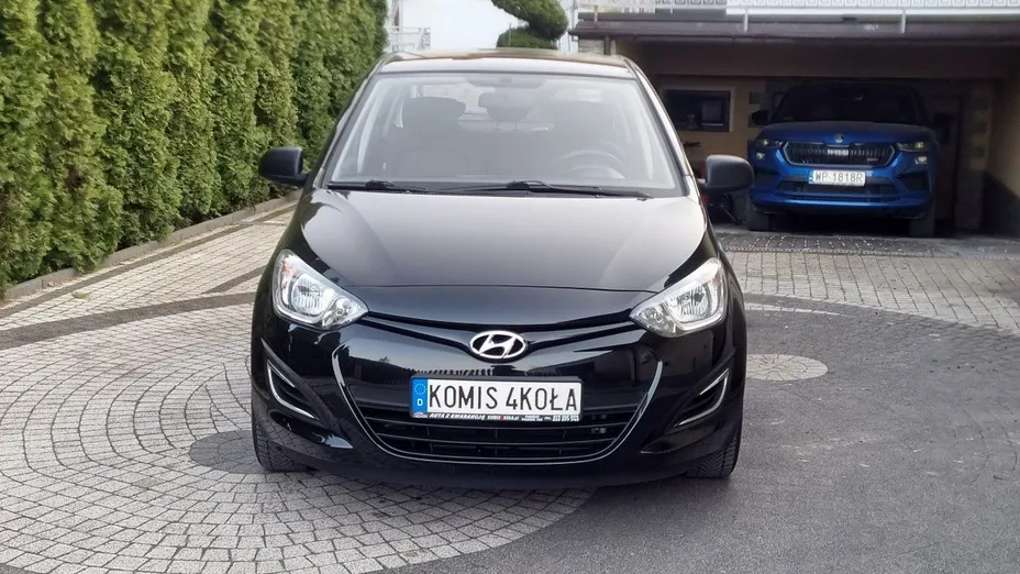 HYUNDAI i20 -