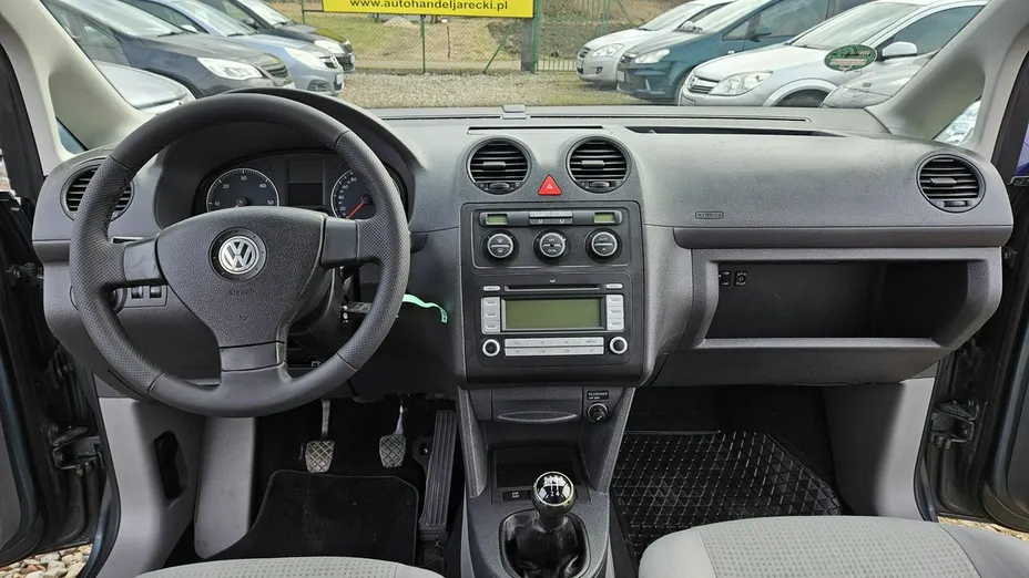 VOLKSWAGEN Caddy -