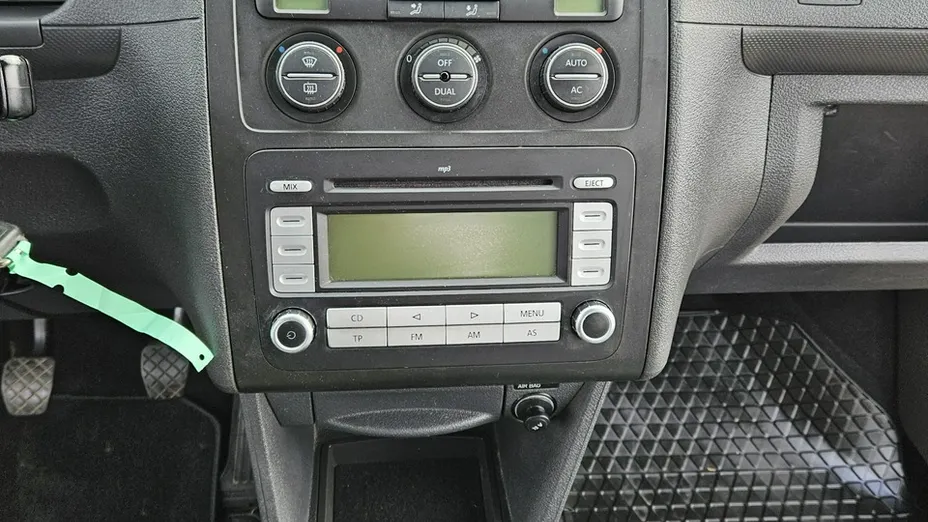 VOLKSWAGEN Caddy -