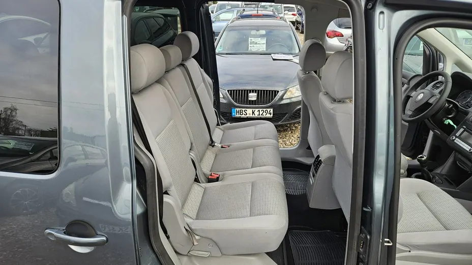 VOLKSWAGEN Caddy -