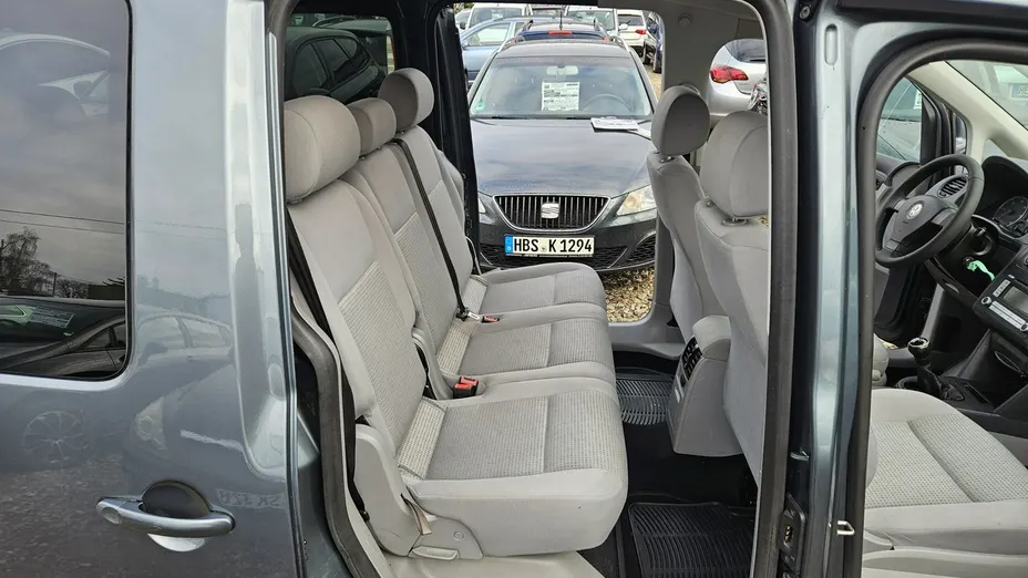 VOLKSWAGEN Caddy -