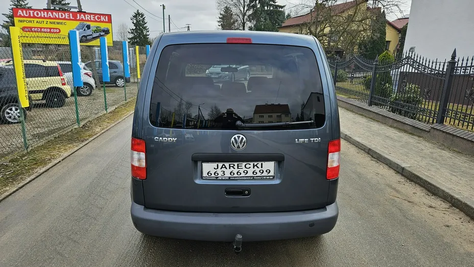 VOLKSWAGEN Caddy -