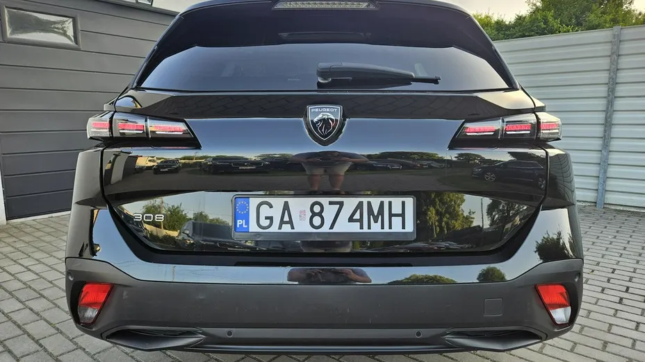PEUGEOT 308 -