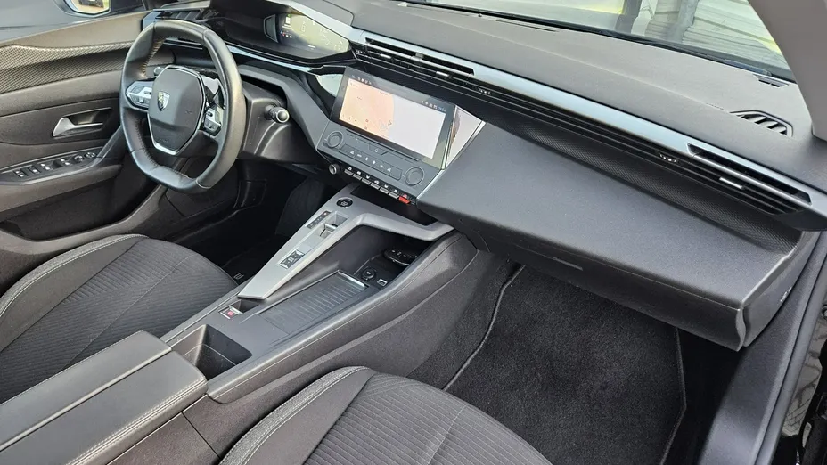 PEUGEOT 308 -