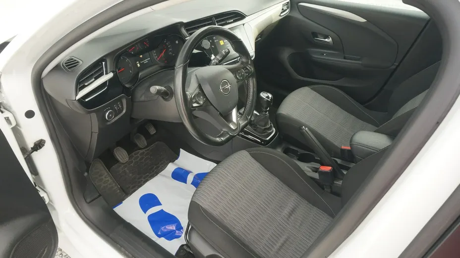 OPEL Corsa -