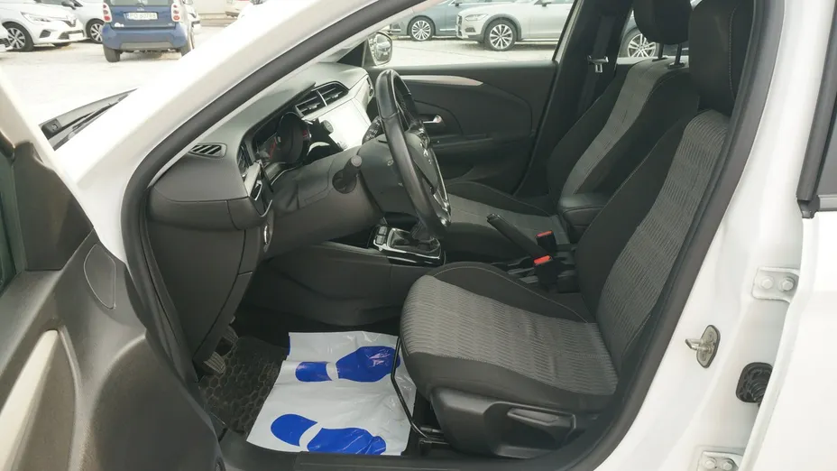OPEL Corsa -