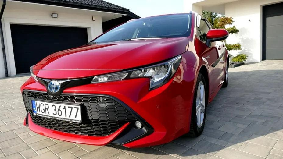 TOYOTA Corolla -