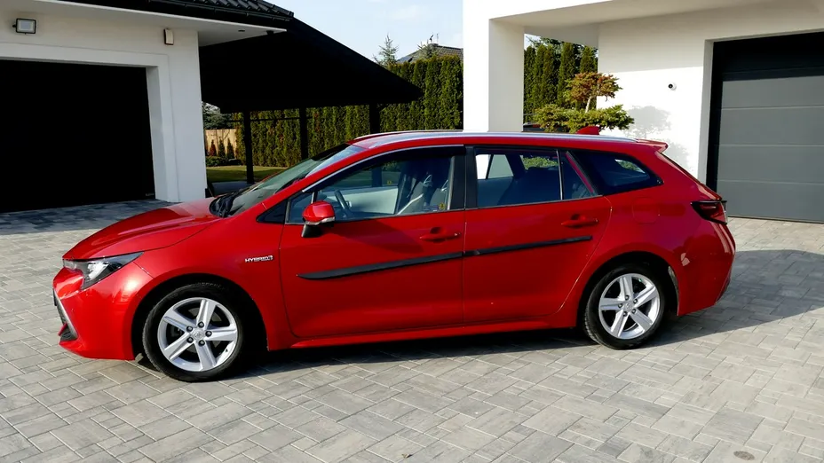 TOYOTA Corolla -