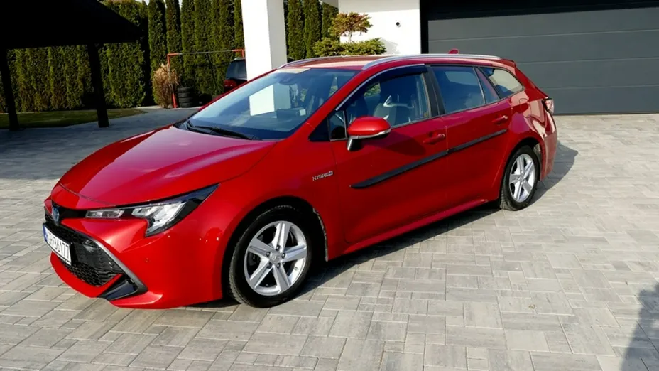 TOYOTA Corolla -