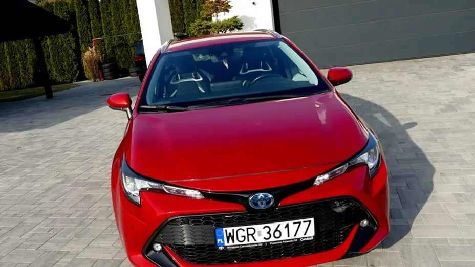 TOYOTA Corolla -