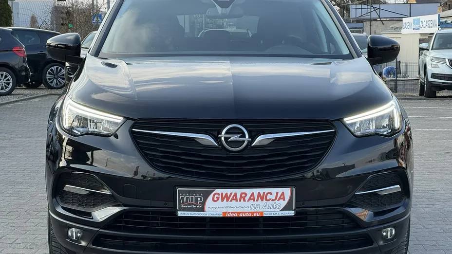 OPEL Grandland X -