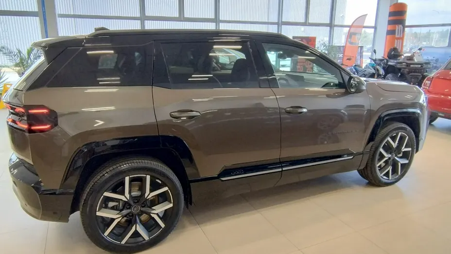 JEEP Compass -