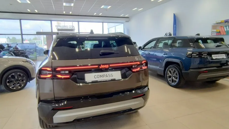 JEEP Compass -