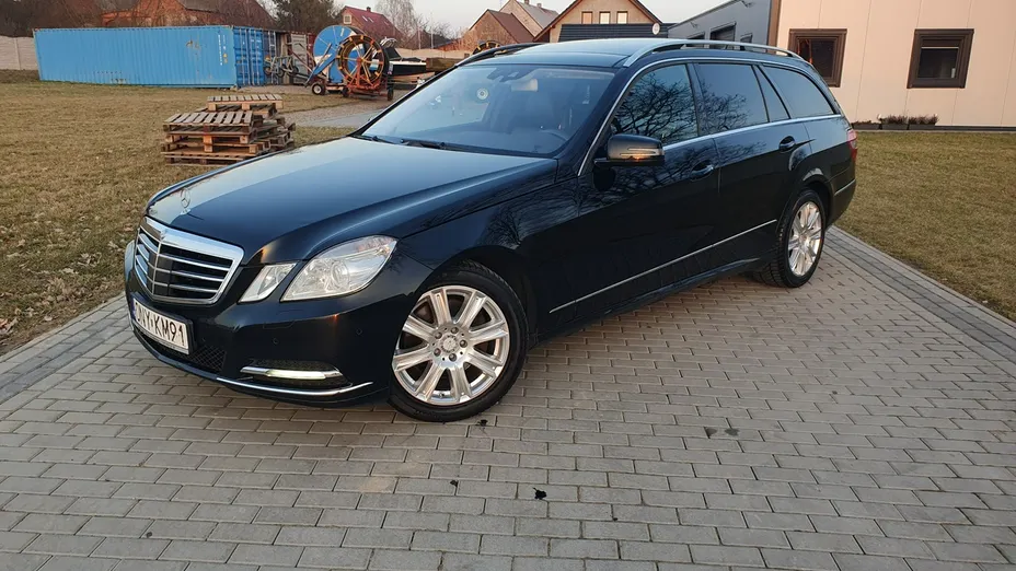 MERCEDES-BENZ E Klasa -