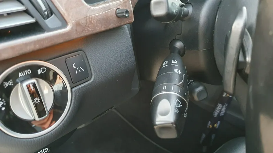 MERCEDES-BENZ E Klasa -