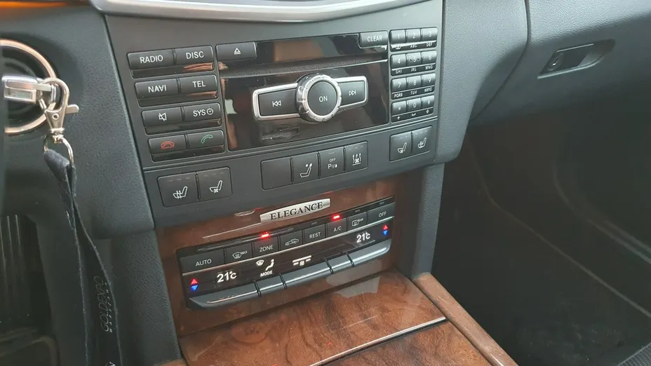 MERCEDES-BENZ E Klasa -